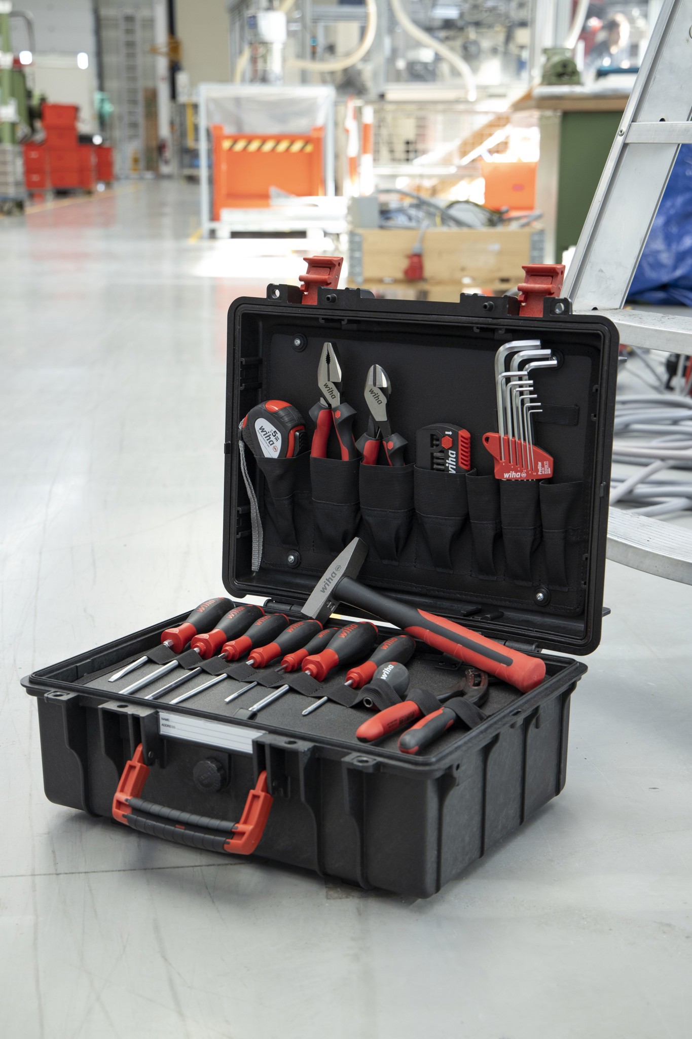 Werkzeugkoffer komplett-Set 63-teilig online kaufen